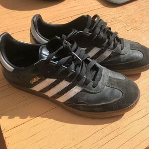 SOLD - Mens Adidas originals samba sneaker